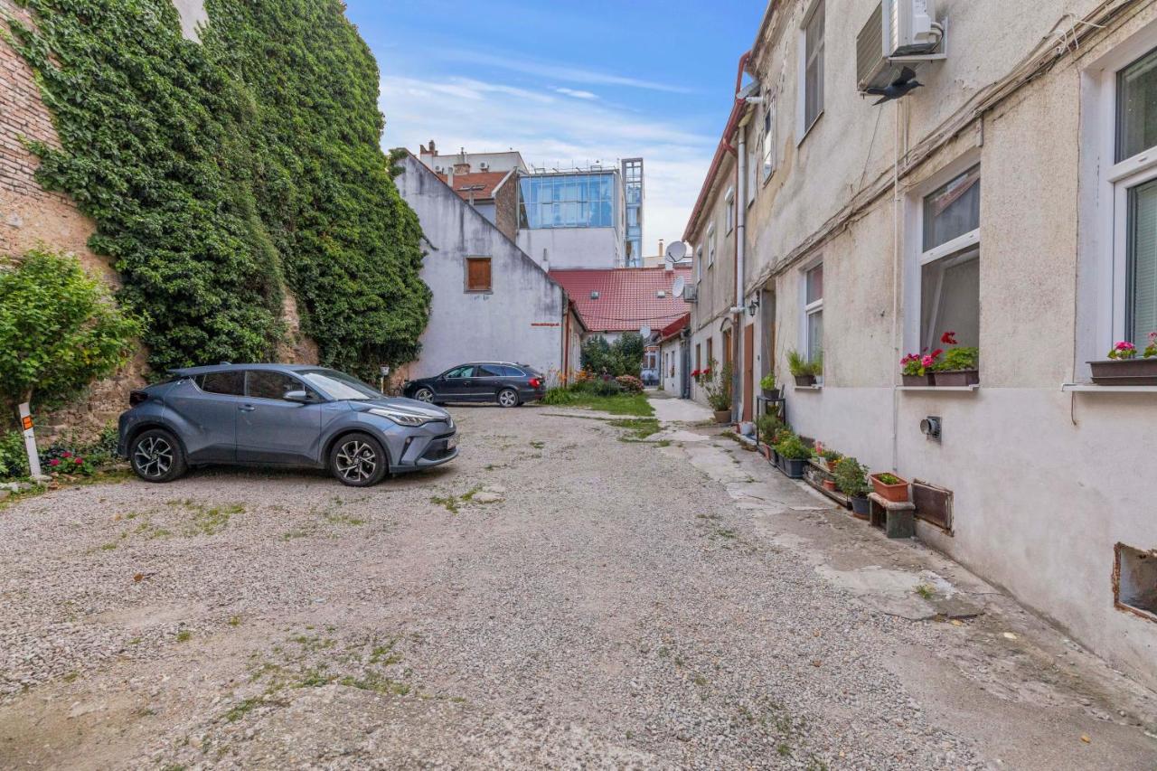 Charming Apt In Centre /W Ac 브라티슬라바 외부 사진